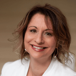 Mrs Jenni Simmons