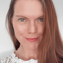 Ms Terri Homans