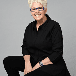 Ms Nicole McKenna