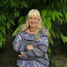 Ms Susan Renwick