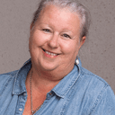 Ms Gillian Harris