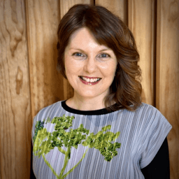 Ms Sally Carter